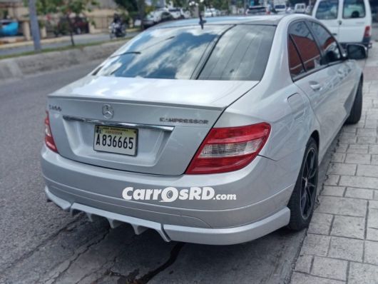 Mercedes-Benz Clase C Carros en venta