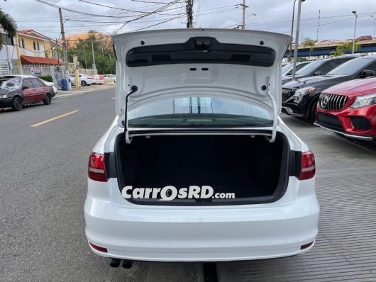 Volkswagen Jetta Carros en venta