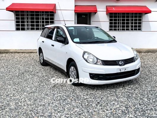 Nissan AD Carros en venta