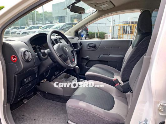 Nissan AD Carros en venta