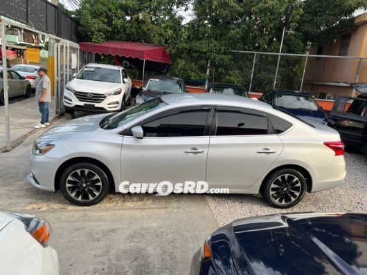 Nissan Sentra Carros en venta