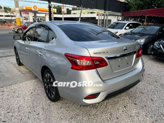 Nissan Sentra Carros en venta
