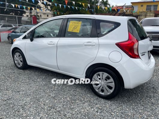 Nissan Versa Note Hatchback en venta