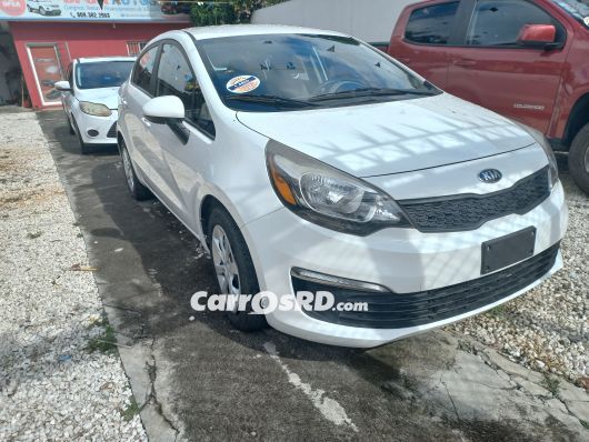 Kia Rio Carros en venta