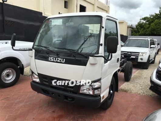 Isuzu QKR Camion en venta