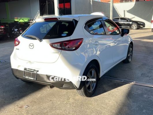 Mazda Demio Hatchback en venta