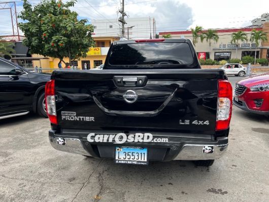 Nissan Frontier Camioneta en venta