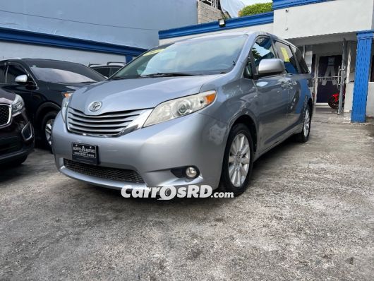 Toyota Sienna Minivan en venta