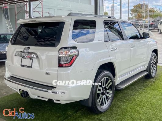 Toyota 4Runner Jeepeta en venta