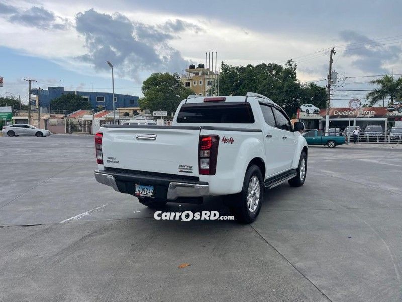 Isuzu