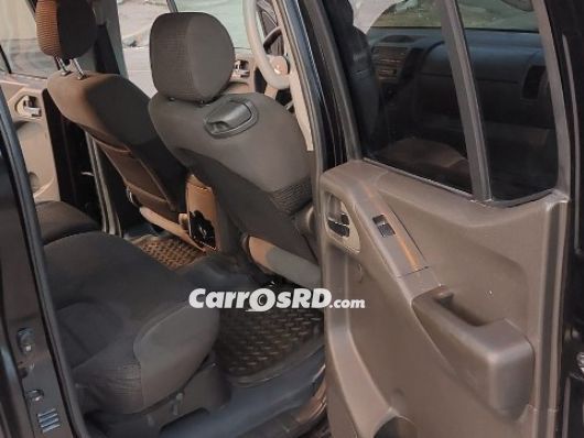 Nissan Frontier Camioneta en venta