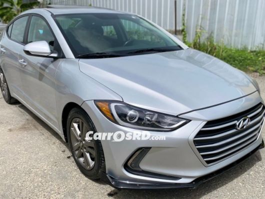 Hyundai Elantra Carros en venta