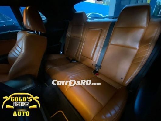 Dodge Challenger Carros en venta