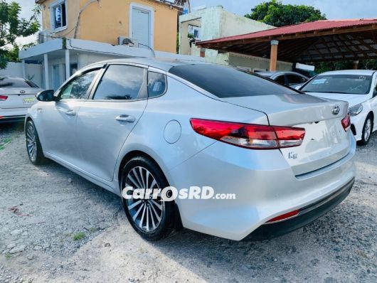 Kia K5 Carros en venta
