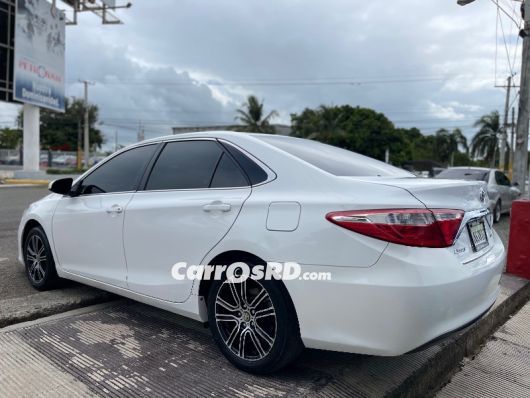 Toyota Camry Carros en venta