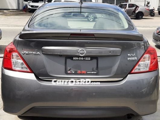 Nissan Versa Carros en venta