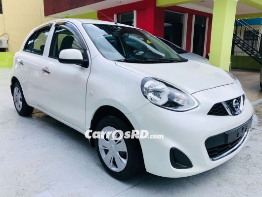Nissan March Hatchback en venta