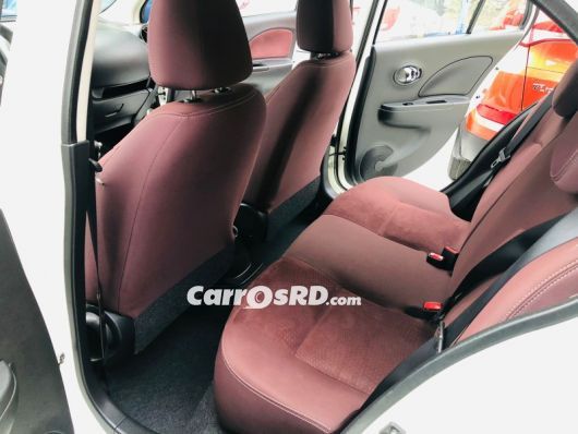 Nissan March Hatchback en venta