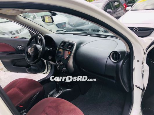Nissan March Hatchback en venta