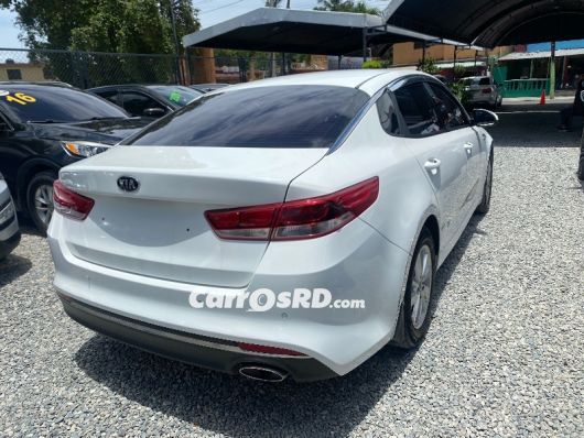 Kia K5 Carros en venta