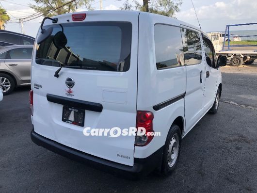 Nissan NV Minivan en venta