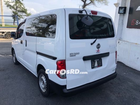 Nissan NV Minivan en venta