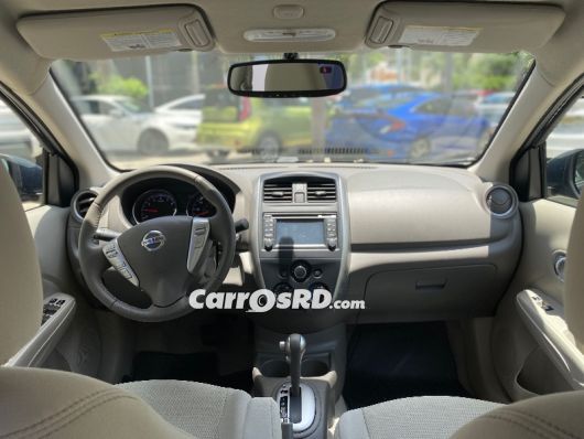 Nissan Versa Carros en venta