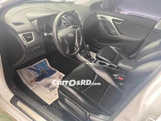 Hyundai Avante Carros en venta