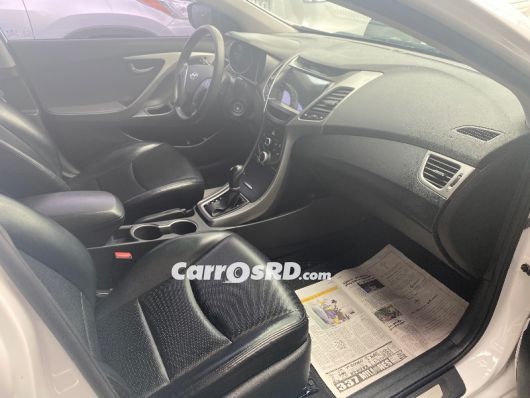 Hyundai Avante Carros en venta
