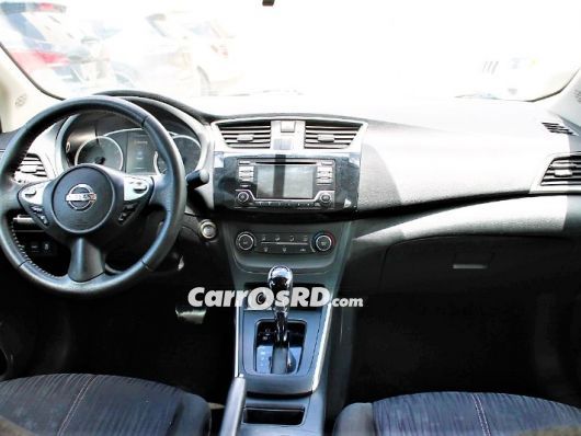 Nissan Sentra Carros en venta