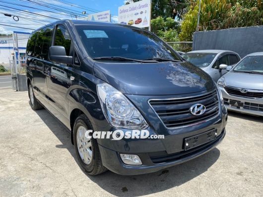 Hyundai Grand Starex Minivan en venta