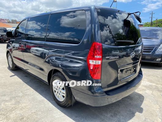 Hyundai Grand Starex Minivan en venta