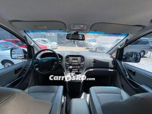 Hyundai Grand Starex Minivan en venta