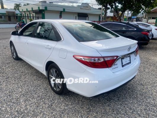 Toyota Camry Carros en venta