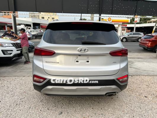 Hyundai Santa Fe Jeep en venta
