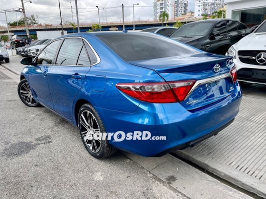 Toyota Camry Carros en venta