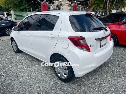 Toyota Vitz Hatchback en venta