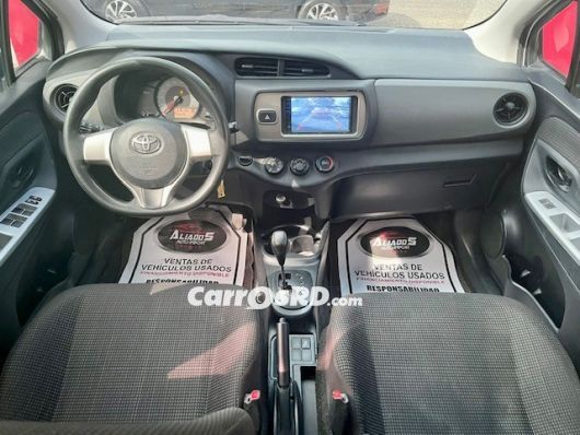Toyota Vitz Hatchback en venta