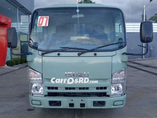 Isuzu ELF Camioneta en venta