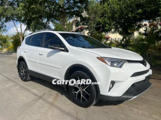 Toyota RAV4 Jeepeta en venta