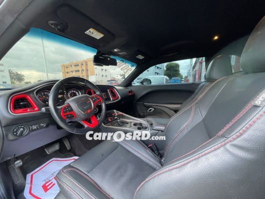 Dodge Challenger Carros en venta