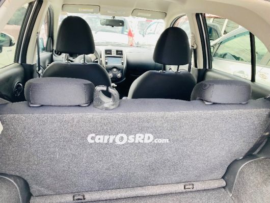 Nissan March Carros en venta