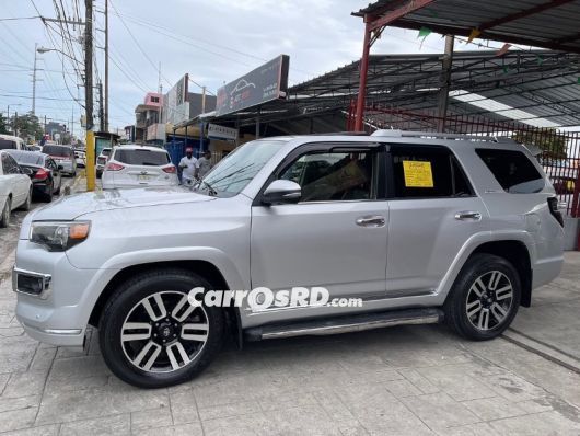 Toyota 4Runner Jeepeta en venta