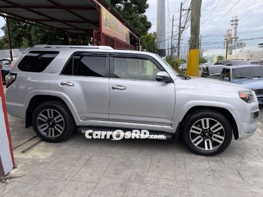 Toyota 4Runner Jeepeta en venta