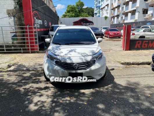 Nissan Versa Note Carros en venta