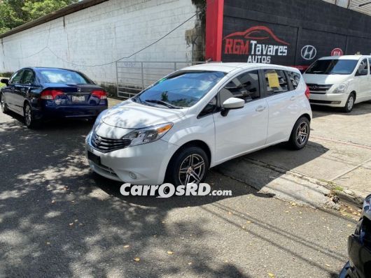 Nissan Versa Note Carros en venta