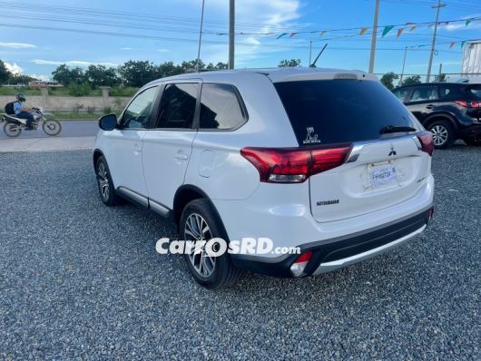 Mitsubishi Outlander Jeepeta en venta