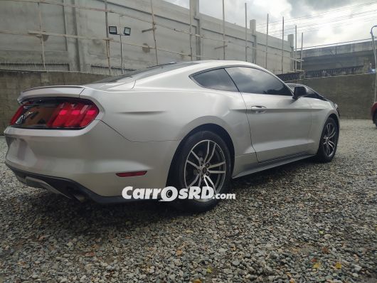 Ford Mustang Carros en venta