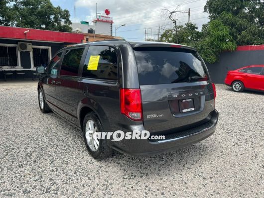 Dodge Grand Caravan Minivan en venta