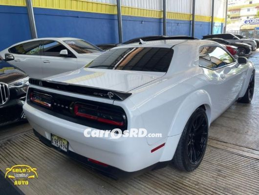 Dodge Challenger Carros en venta